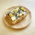 キンプリ's cooksnap of when they made りんごブルーチーズ蜂蜜トースト.