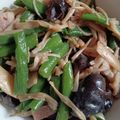 アキラ♀'s cooksnap of when they made キノコとインゲンのニンニクバター醤油炒め.