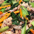クックAGWLUU☆'s cooksnap of when they made 鯖の水煮缶と小松菜人参のだし醤油炒め.