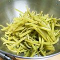 ぽろっとＱちゃん's cooksnap of when they made 元祖！きゃらぶき下処理（蕗の下ごしらえ）.