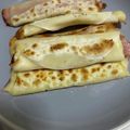 kumasan♪'s cooksnap of when they made 餃子の皮ベーコンwチーズ★.