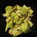 inLondon's cooksnap of when they made ロマネスコとアンチョビのソテー.