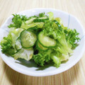 ＠迷子＠'s cooksnap of when they made きゅうりとレタスの酢の物.