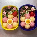 Chaaa_room's cooksnap of when they made キャラ弁*仕掛けおにぎりのお花弁当★.