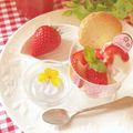 hikarin♪'s cooksnap of when they made 季節のフルーツパフェ(桃のパフェ).