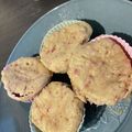 まいもぐ2020's cooksnap of when they made 赤ちゃんおやつ♡いちごヨーグルト蒸しパン.