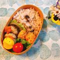 yesmama's cooksnap of when they made ほんのり桃色♡煎り黒豆ご飯.