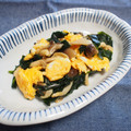 バカリャウ's cooksnap of when they made きのことわかめの卵炒め.