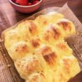 mogmogちゃん's cooksnap of when they made ふんわりちぎりパン*クリームチーズがけ*.