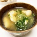 YUKIKI☆'s cooksnap of when they made 水菜と油揚げのお味噌汁.