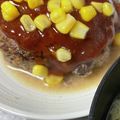 ひーちゃん食堂's cooksnap of when they made 肉汁飛び出す簡単 チーズinハンバーグ.