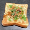 クックM6DK2O☆'s cooksnap of when they made ソース味。キャベ軸×おかかの和トースト.