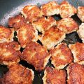 なーなちゃん's cooksnap of when they made 簡単節約☆豚ひき肉のサイコロステーキ。.