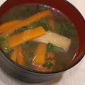 ミドランドキッチン's cooksnap of when they made 胡麻の風味満点☺人参と油揚げの胡麻味噌汁.