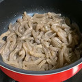 ♡マッキークッキング's cooksnap of when they made 油揚げとこんにゃくの梅炒め煮.