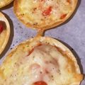 ふぁんころ's cooksnap of when they made 余った餃子の皮でミニピザ.