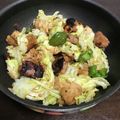ひまわり慶子's cooksnap of when they made 鶏肉と厚揚げとキャベツのガリバタ醤油炒め.