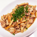 パインクリームソーダ's cooksnap of when they made ☼豚バラとまいたけと油揚げの炒め煮.