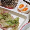 2児ママみきてぃ's cooksnap of when they made おばあちゃんのキャベツ魚肉ソーセージ炒め.