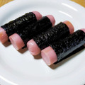 ちくのん's cooksnap of when they made お弁当のおかずに魚肉ソーセージ海苔巻き.