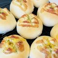 marobkk's cooksnap of when they made きのことチーズのパン.