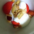 xyzクック's cooksnap of when they made ドイツの朝ごはんフルーツナッツヨーグルト.