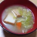 わかポン☆'s cooksnap of when they made 春キャベツと厚揚げの味噌汁.