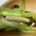 たべたべこ's cooksnap of when they made あっさり旨い✳ターサイとしめじの中華炒め.