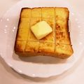 ❁Abake❁'s cooksnap of when they made 簡単 厚切りトースト めちゃ食べやすく！.