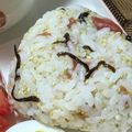 ゆけり３兄弟's cooksnap of when they made お弁当に☆塩昆布・梅・ごま油のおむすび.