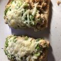 kuishinboUSA's cooksnap of when they made 簡単リメイクでウマ〜♡鶏そぼろトースト.