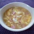 ノチアチ's cooksnap of when they made もやしと魚肉ソーセージのかきたまスープ.
