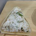 あゆたっくん's cooksnap of when they made 梅・しそ・とろろ昆布・おにぎり.