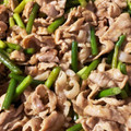 ☆ともよレシピ☆'s cooksnap of when they made 豚肉とニンニクの芽のオイスターソース炒め.