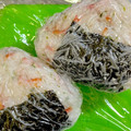 にこちゃんち's cooksnap of when they made カルシウム！！桜えびと青のりおにぎり★.
