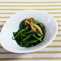 SP♪'s cooksnap of when they made 菊菜としめじの麺つゆ炒め.