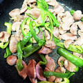 ☆アンシェル☆'s cooksnap of when they made 【農家のレシピ】ピーマンと砂肝の塩炒め.