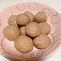 クリちゃん0309's cooksnap of when they made レンジで2分！さくホロココアスノーボール.