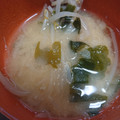ヒヨコマメ☆'s cooksnap of when they made 簡単！もやしとわかめの味噌汁.
