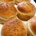 だんこいもころ's cooksnap of when they made 簡単バンズ！手づくりハンバーガー.