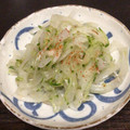 rikaakari's cooksnap of when they made 新玉ねぎときゅうりのナムル【作り置き】.