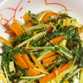 まこパパ's cooksnap of when they made 副菜に☆水菜と人参と油揚げのゴマ炒め.