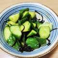 ぷにふみ's cooksnap of when they made きゅうりと塩昆布の浅漬け.