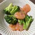 こるだ's cooksnap of when they made ブロッコリーとむき海老で副菜♡.