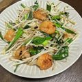 クロ８５'s cooksnap of when they made 海老ニラもやしのエスニック炒め.