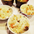 ゆいmaru3's cooksnap of when they made 鮭ときのこの簡単炊き込みご飯.