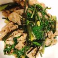 yukimei2's cooksnap of when they made こしあぶらと豚バラ炒め.