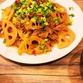 まゆりょり's cooksnap of when they made れんこんと豚こまのバターポン酢照り焼き.