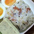 ゆけり３兄弟's cooksnap of when they made ごまたっぷり♪と梅干のおにぎり.