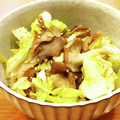 かなりんココりん's cooksnap of when they made 舞茸キャベツごま和え♪舞茸が香る♪.